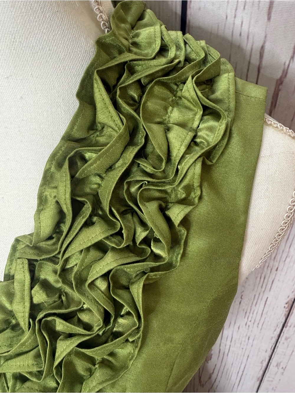 Jessica Howard Olive Green Ruffle V-Neck Midi Dress - Picture 10 of 12